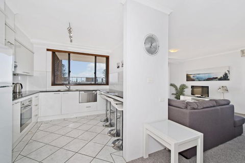 Akuna 18 6 Joffre Street - Accommodation Guide 2
