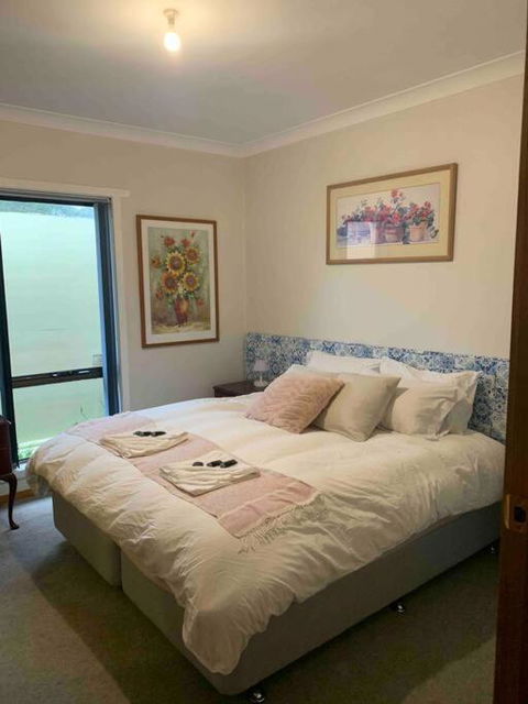Al Mare - Mediterranean 4BR Retreat By The Sea - Accommodation Guide 2