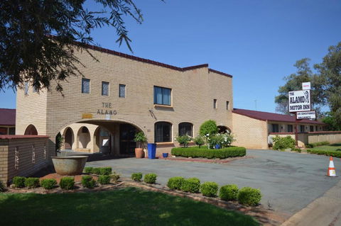 Alamo Motor Inn - Accommodation Guide 0