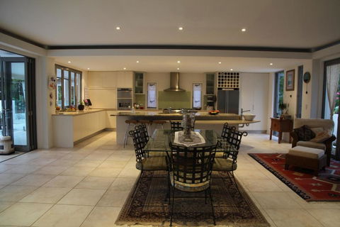 Alaya Verde Bed & Breakfast - Accommodation Guide 2