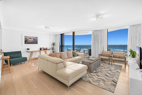 Albatross North Apartments - Accommodation Guide 2