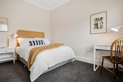 Albert Park Art Deco Gem Sleeps 5 Bevan 4 - Accommodation Guide 3