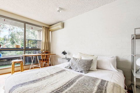 Albert Park Hideaway - A Peaceful Leafy Locale - Accommodation Guide 3