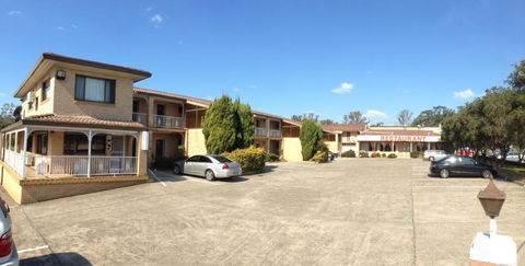 Alexander The Great Motel - Accommodation Guide 1