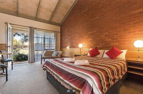All Rivers Accommodation - Accommodation Guide 3