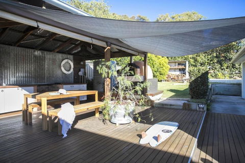 All Seasons - Accommodation Guide 1