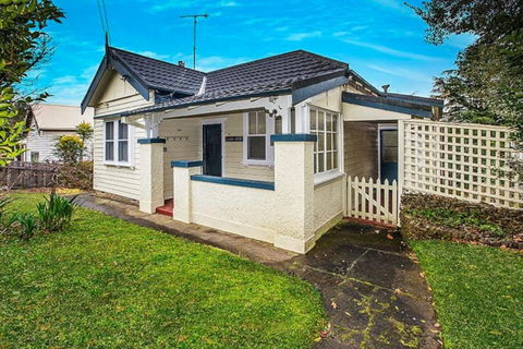 Allambee Cottage - A Place Of Rest - Accommodation Guide 2