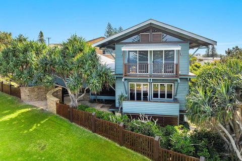 Allawah Cottage - Most Popular Beach House - Accommodation Guide 1