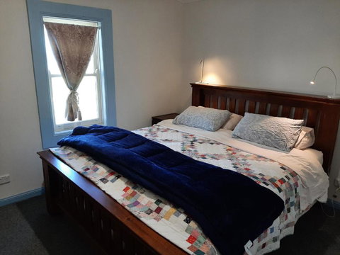 Alloway Bank - Accommodation China 4