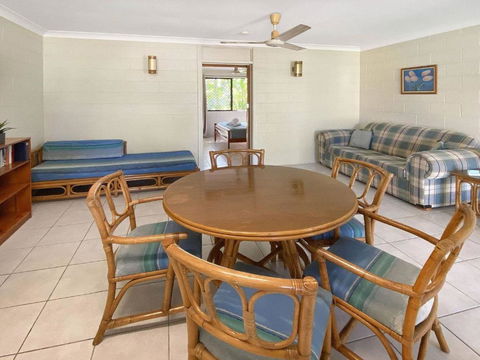 Alma Bay Holiday Unit 2 - Accommodation Guide 3