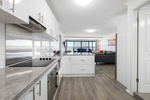 Almonta Apartments On The Water Front - Accommodation Guide 0