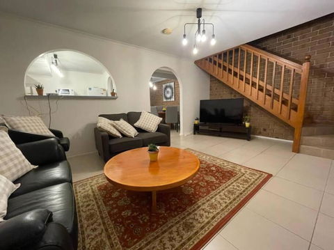 Aloha Adelaide - Accommodation Guide 3