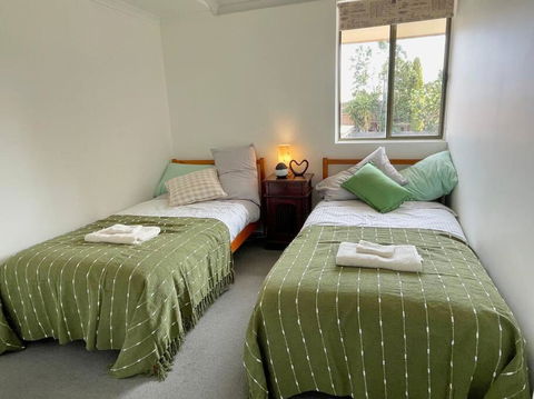 Aloha Adelaide - Accommodation Guide 2
