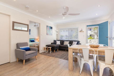Aloha At Blueys - Accommodation Guide 0