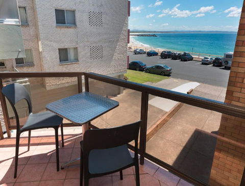 Aloha Beachside - Accommodation Guide 1