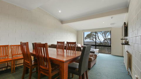 Alpine Heights 08 - Accommodation Guide 0