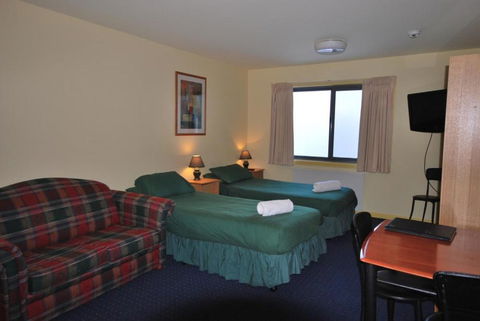 Alpine Heights 18 - Accommodation Guide 0