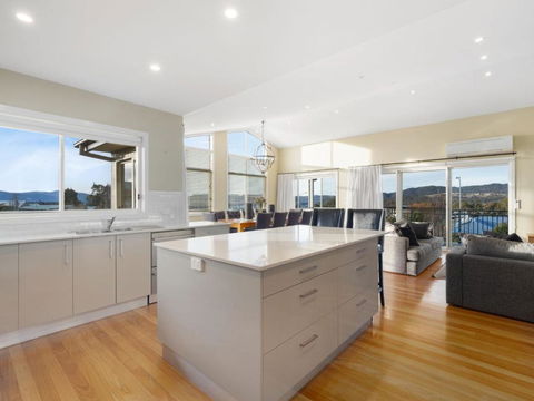 Alpine Retreat 107A Gippsland Street - Accommodation Guide 3