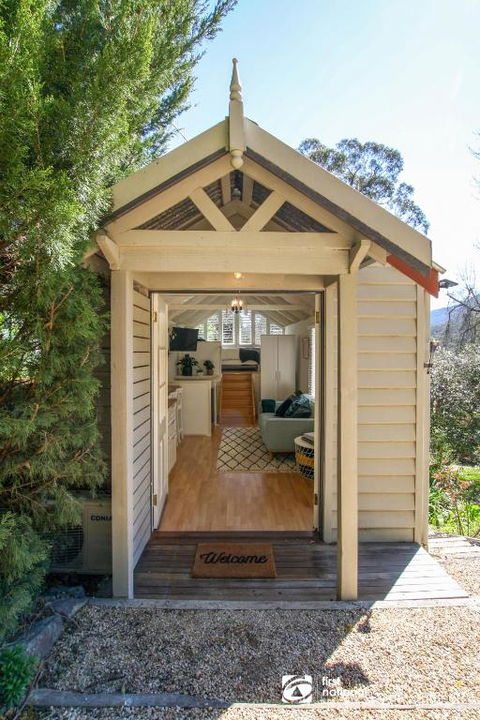 Alsace - Healesville - Accommodation Guide 1