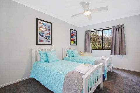Always Bright - A Bright Escape - Accommodation Guide 2