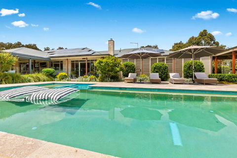 Amaroo Luxury Family Resort Mornington Peninsula - Accommodation Guide 0