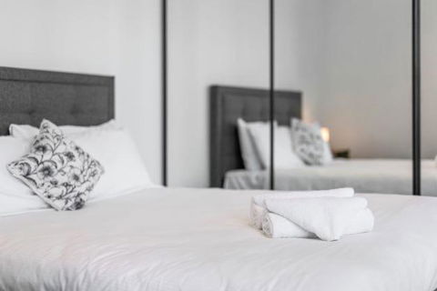 Amazing 1BR Apartment W Pool - Accommodation Guide 3
