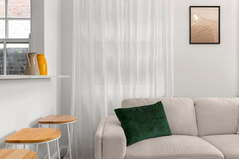 Amazing 2BR Apartment Near Barangaroo - Accommodation Asia 2