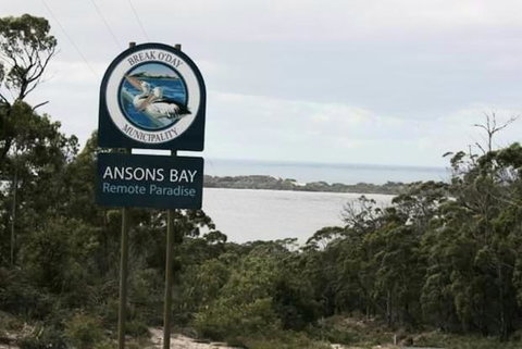 Amazing Ansons Bay Remote Paradise For The Family In The Bay Of Fires Area - Accommodation Asia 1