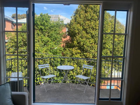 Amazing Apartment Great Location - Accommodation Guide 2