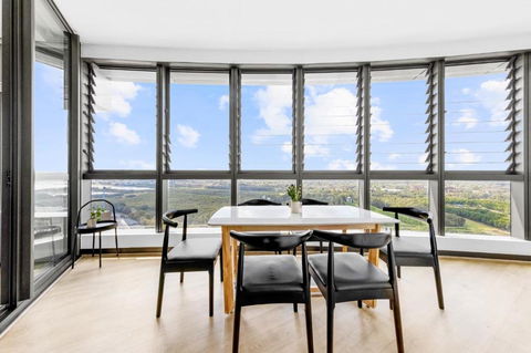 Amazing City View High Level Apt - Accommodation Guide 1