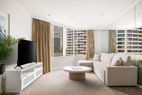 Amazing Sydney Apartment With Pool, Gym And Sauna - Accommodation Guide 1