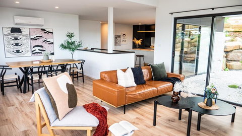 Amazing View Architech Home 8Minutes To Hobart CBD - Accommodation Asia 0