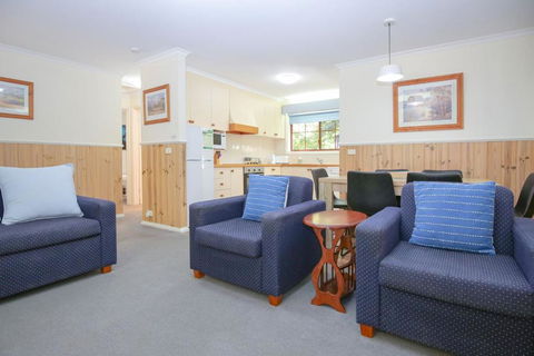 Amber Cottage - Accommodation Guide 1