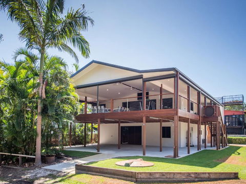 AMITY ESCAPE - Accommodation Guide 1