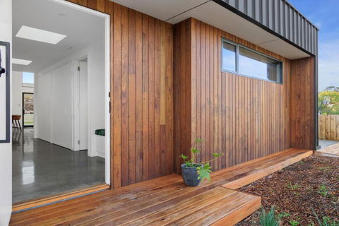 Amongst The Tea Trees - Accommodation Guide 2