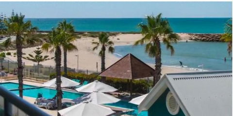 AN OCEAN,BEACHFRONT AND POOL VIEW Apartment 210 - Accommodation Guide 0