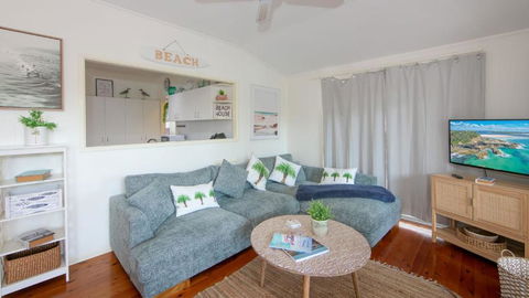 Anchor Down - Accommodation Guide 1