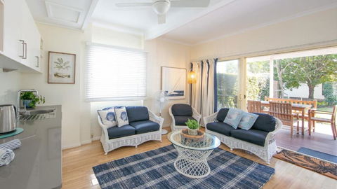 Anchor Down - Accommodation Guide 2