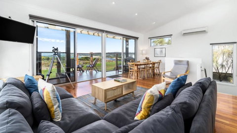 Anchorage - Accommodation China 3