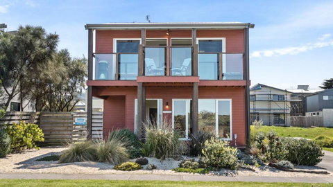 Anchorage - Accommodation China 1