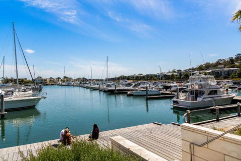 Anchorage Villa - Pet Friendly Marina Townhouse By The Beach - Accommodation Guide 2