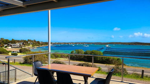 Anchors Away - Accommodation Guide 1