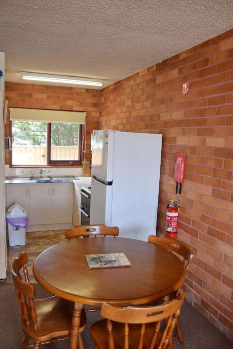 Anglers Lodge 4 - Bring Your Own Linen - Accommodation Guide 1