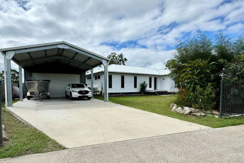 Anglers Retreat - Accommodation Guide 0