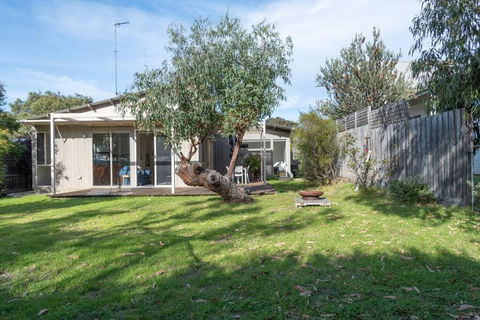 Anglesea Beach House, Just 250m To The Beach! - Accommodation Guide 0