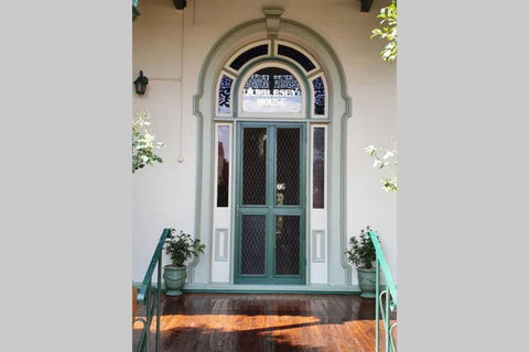 Anglesey House Iconic Forbes CBD Heritage Home - Accommodation Guide 0