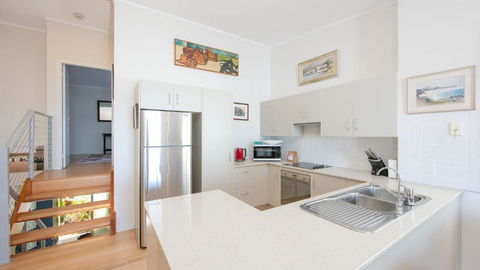 Angourie Blue 3 - Accommodation Guide 2