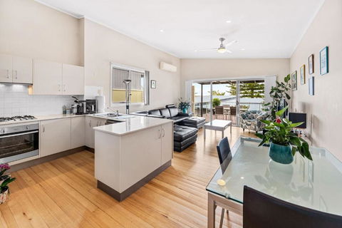 Angourie Blue 5 - Ocean Views - Accommodation Guide 0