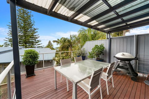 Angourie Blue 5 - Ocean Views - Accommodation Guide 4