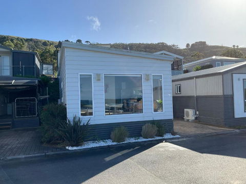 Anlyn Seaside Cabin - Accommodation Guide 0